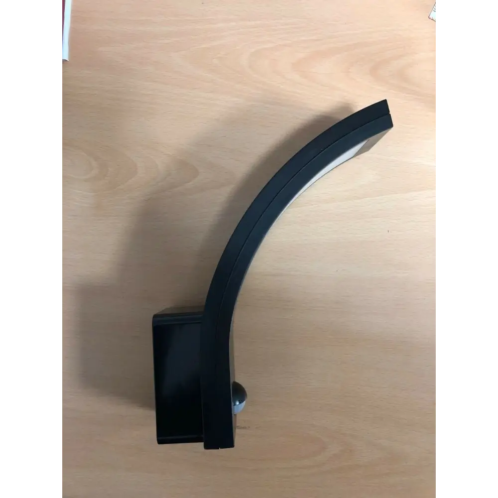 LED black curved PIR wall lamp 10W, Motion detector, IP54, 4000K Daylight UKEW