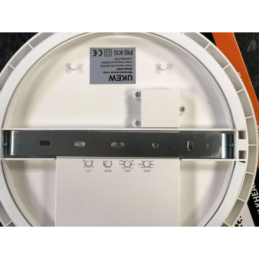 22w Ultra slim thin bulkhead LED microwave sensor Light, IP 65, IK10, 4000K UKEW®