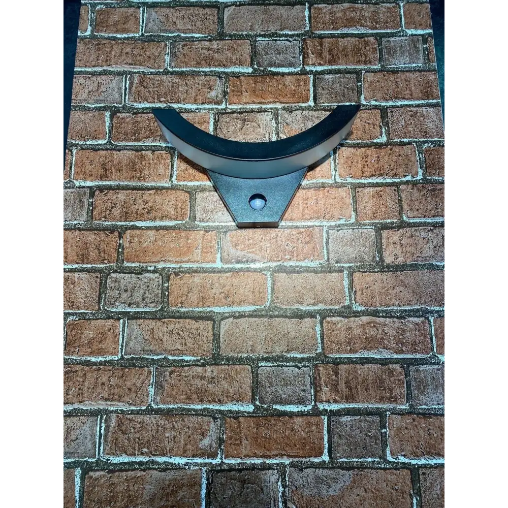 Power-full LED Flood wall Light PIR Infrared Motion Sensor Outdoor 10w security UKEW