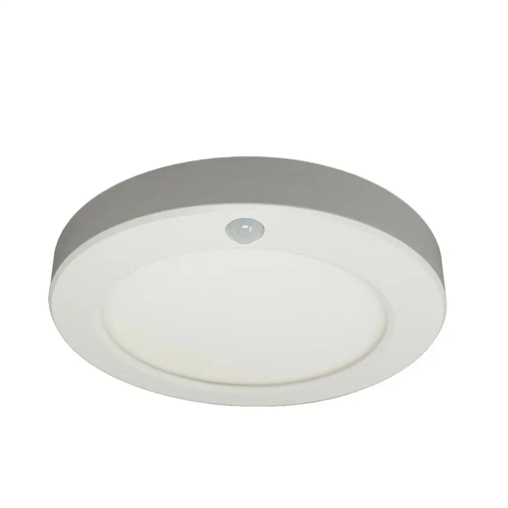 Round LED ceiling light with PIR motion sensor and adjustable detection range for indoor spaces